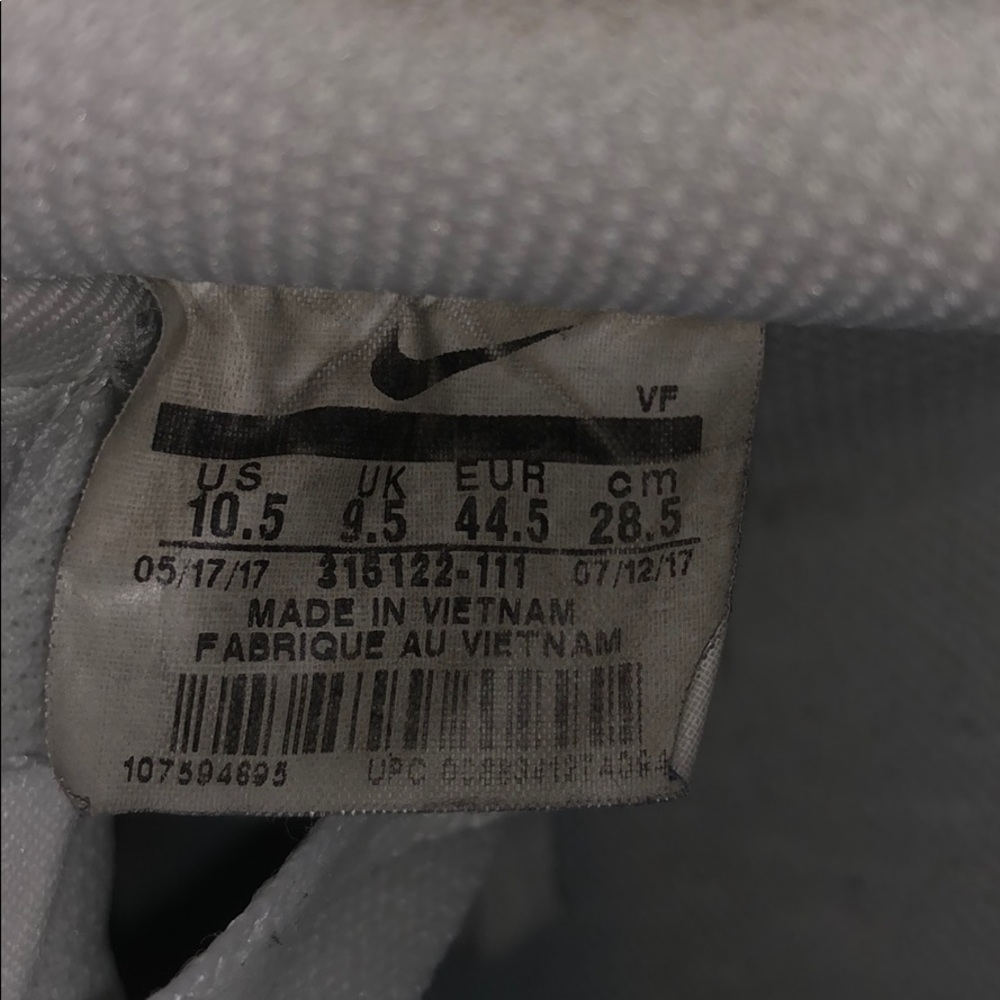 Customs: They are too big for me - Picture 5 of 5